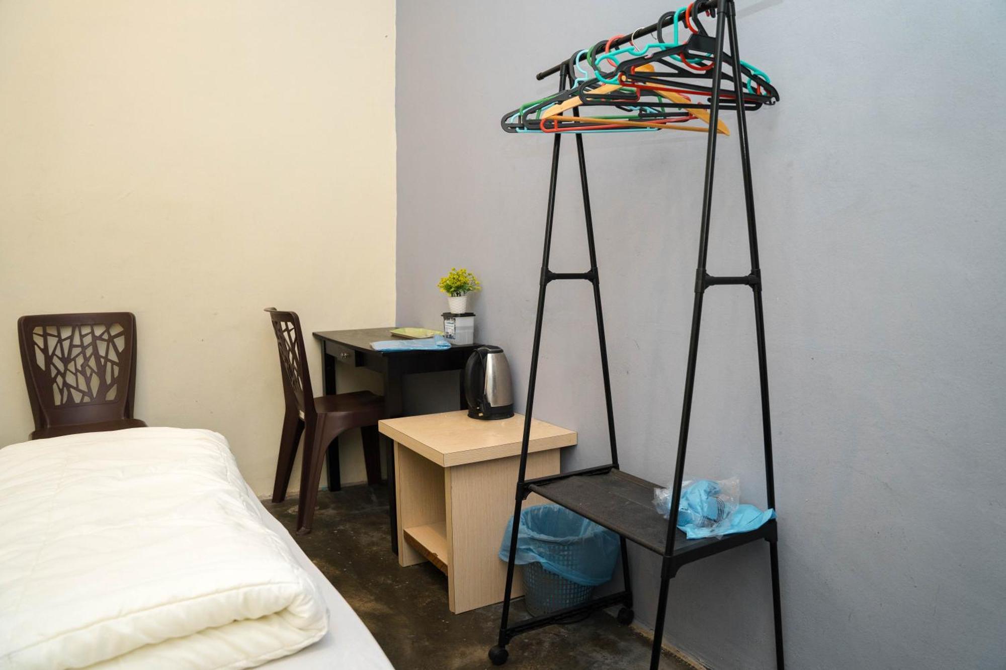 Homestay 5 Minute Walk To Hukm กัวลาลัมเปอร์ ภายนอก รูปภาพ